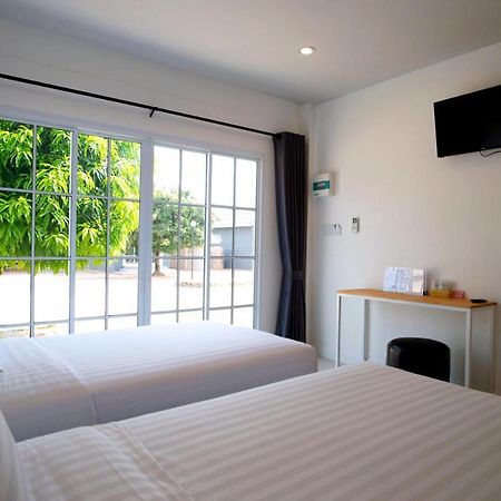 Bhive Hotel Nakhon Phanom Ngoại thất bức ảnh