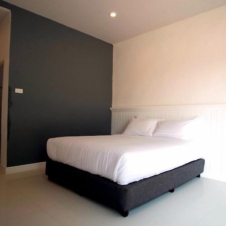 Bhive Hotel Nakhon Phanom Ngoại thất bức ảnh